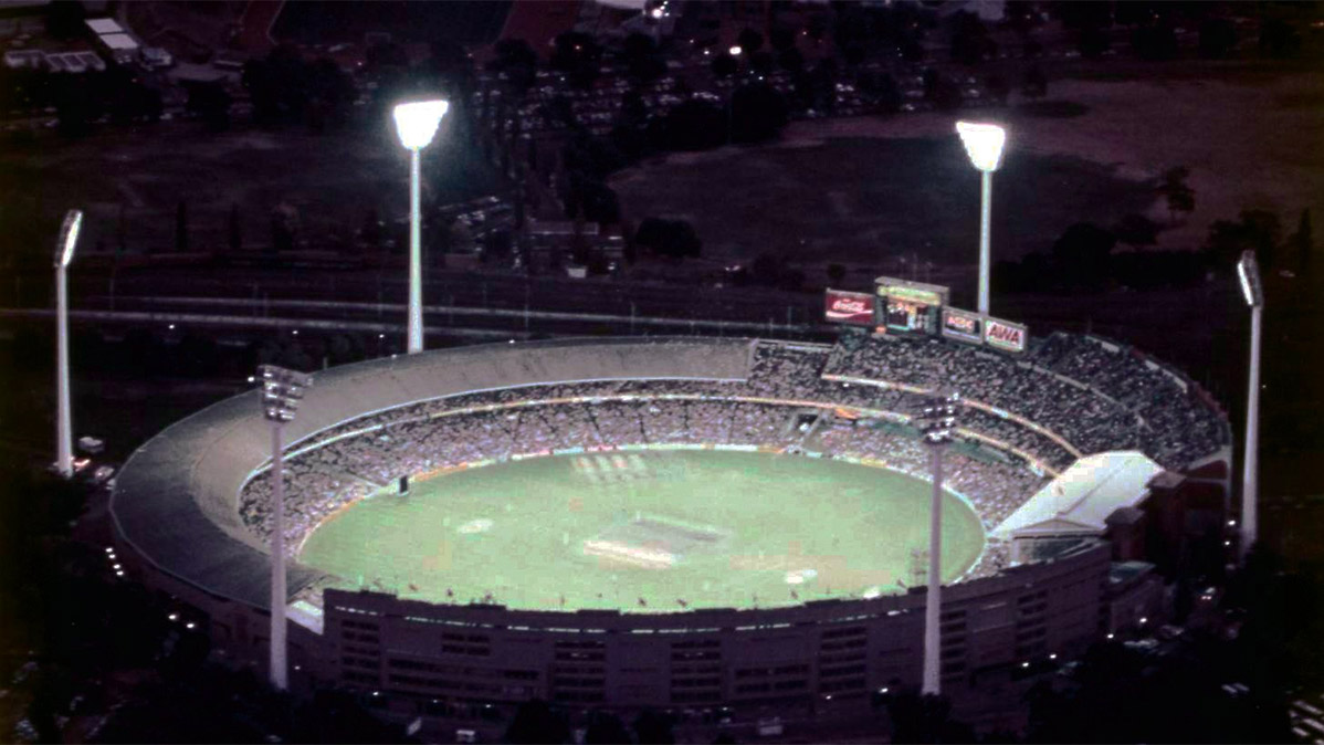 Cricket under lights at the MCG in 1985