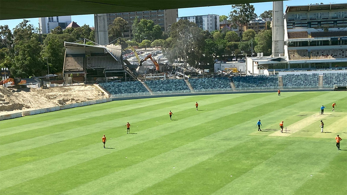 Demolition of the Inverarity Stand at the WACA